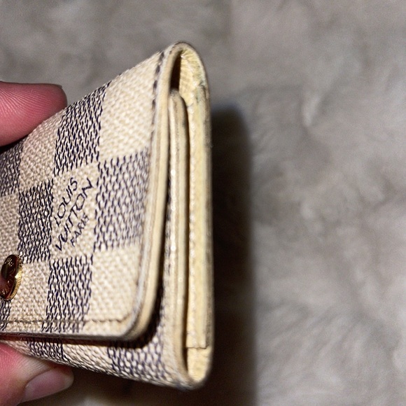 🔥EUC Louis Vuitton Damier Azure Key Holder🔥 - Picture 4 of 12